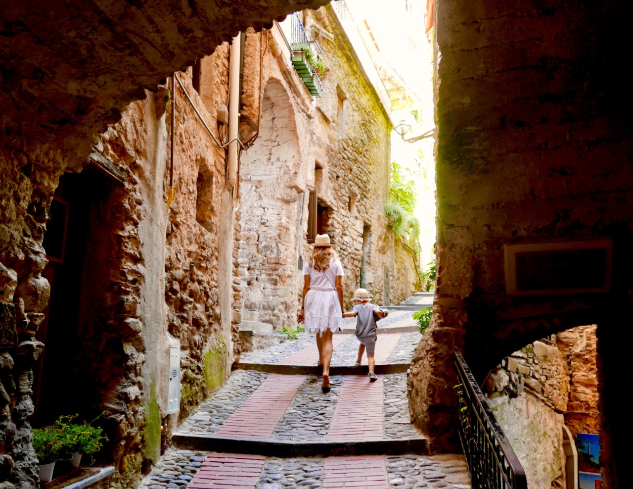 dolceacqua-trapper-il-borgo-barn-anja-stang