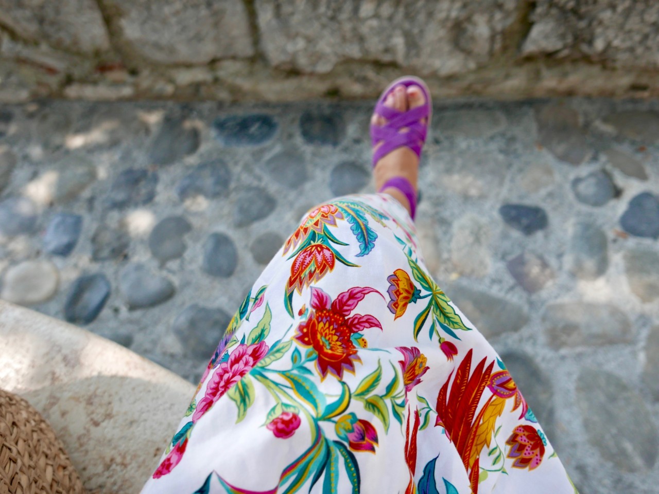 flower-sun-dress-purple-sandals-anja-stang